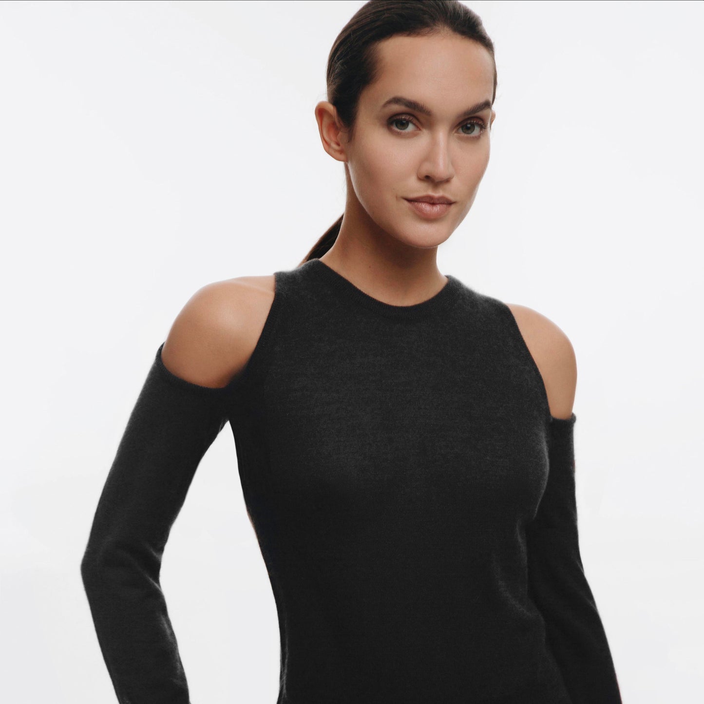 Ottori Jaipur Cutout Sweater - Black