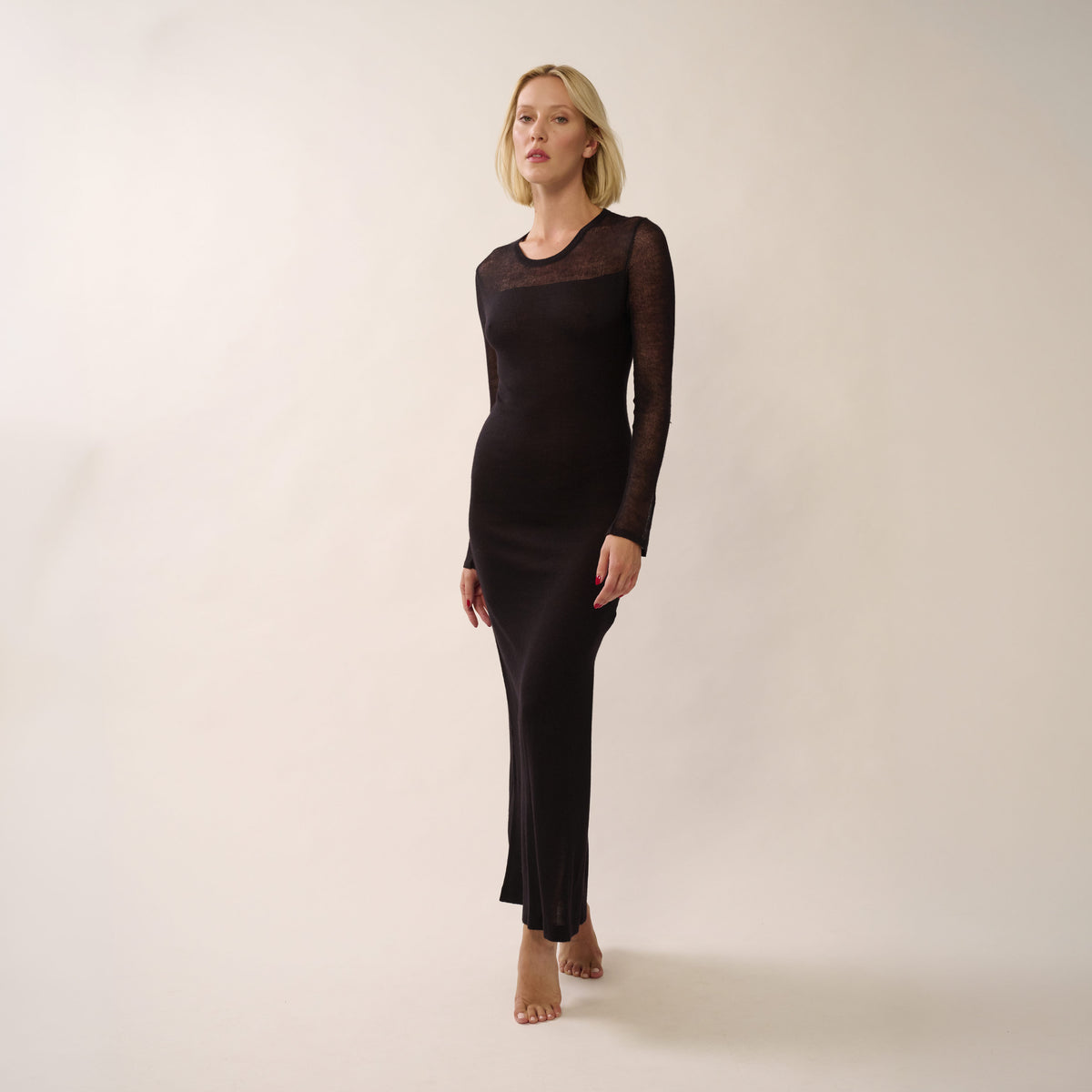 Serena cashmere long dress with drop-needle net top in black – view 3 – Georgina Brandolini